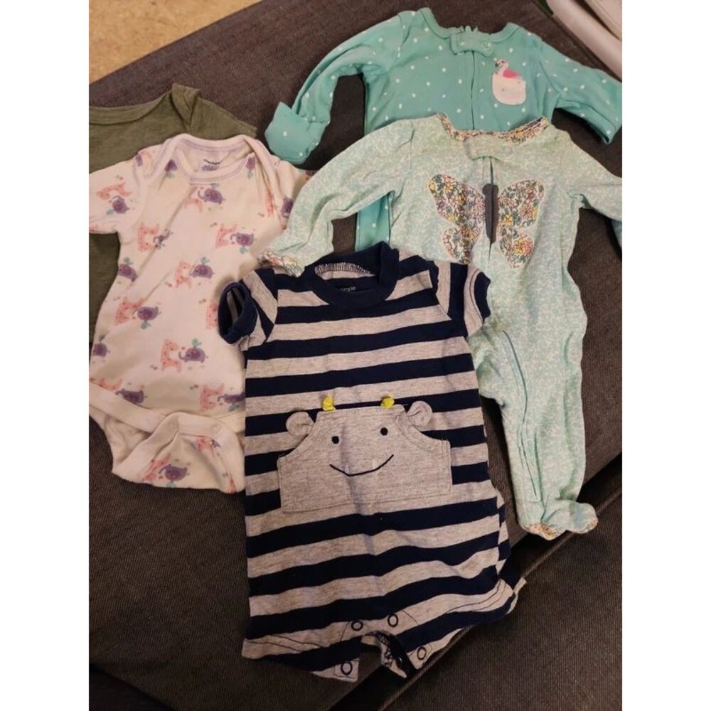 Lot of 5 Newborn & 0-3 month Onesies